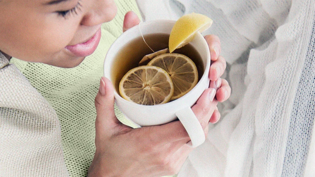 نوشیدن مایعات در درمان سرفه 